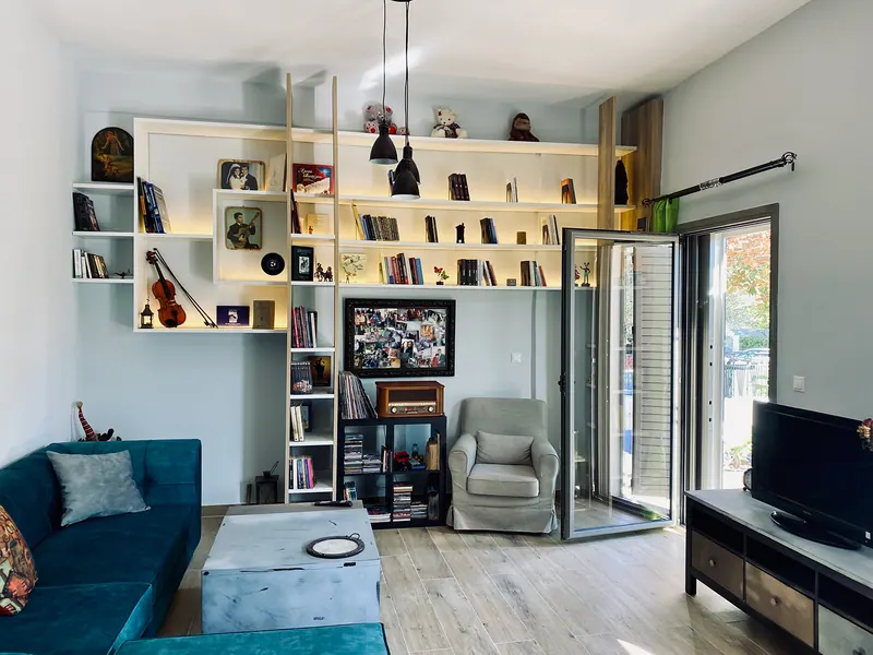 2-Bedroom Apartment in Aigaleo, image 2 of 15
